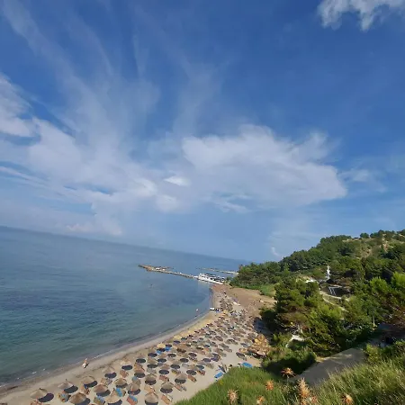 Bral Currila - Peaceful Beachfront Appartamento Durrës