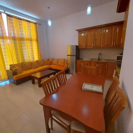 Bral Currila - Peaceful Beachfront