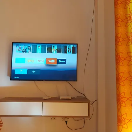 Bral Currila - Peaceful Beachfront Appartamento *