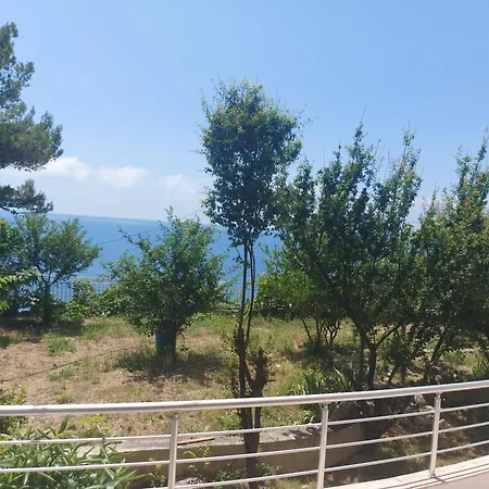 Bral Currila - Peaceful Beachfront Appartamento *