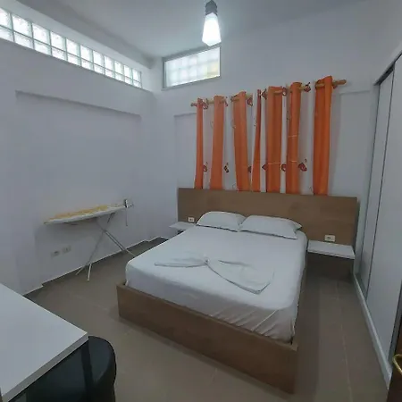 Bral Currila - Peaceful Beachfront شقة *